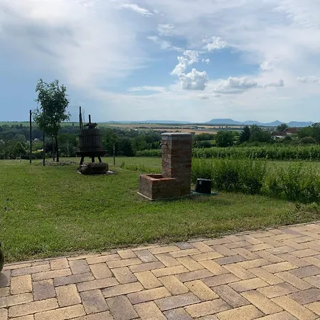Berkenyes Haziko - Del-balaton Szolosgyorok
